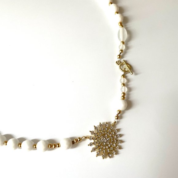 Zirconium Short Necklace with white glass and Crystals, Gold Plated - Picture 3 of 5